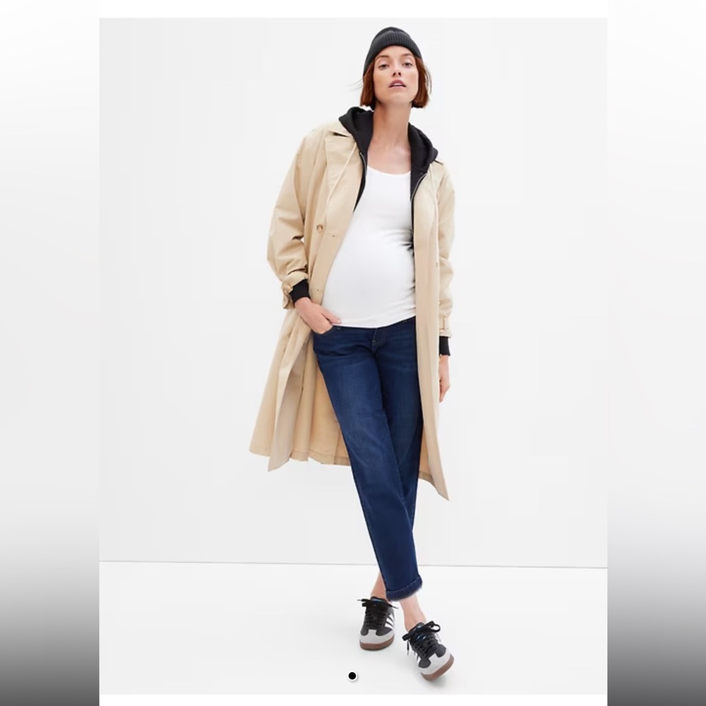 GAP MATERNITY FULL PANEL ADJUSTABLE WAIST GIRLFRIEND JEAN. Great Condition!